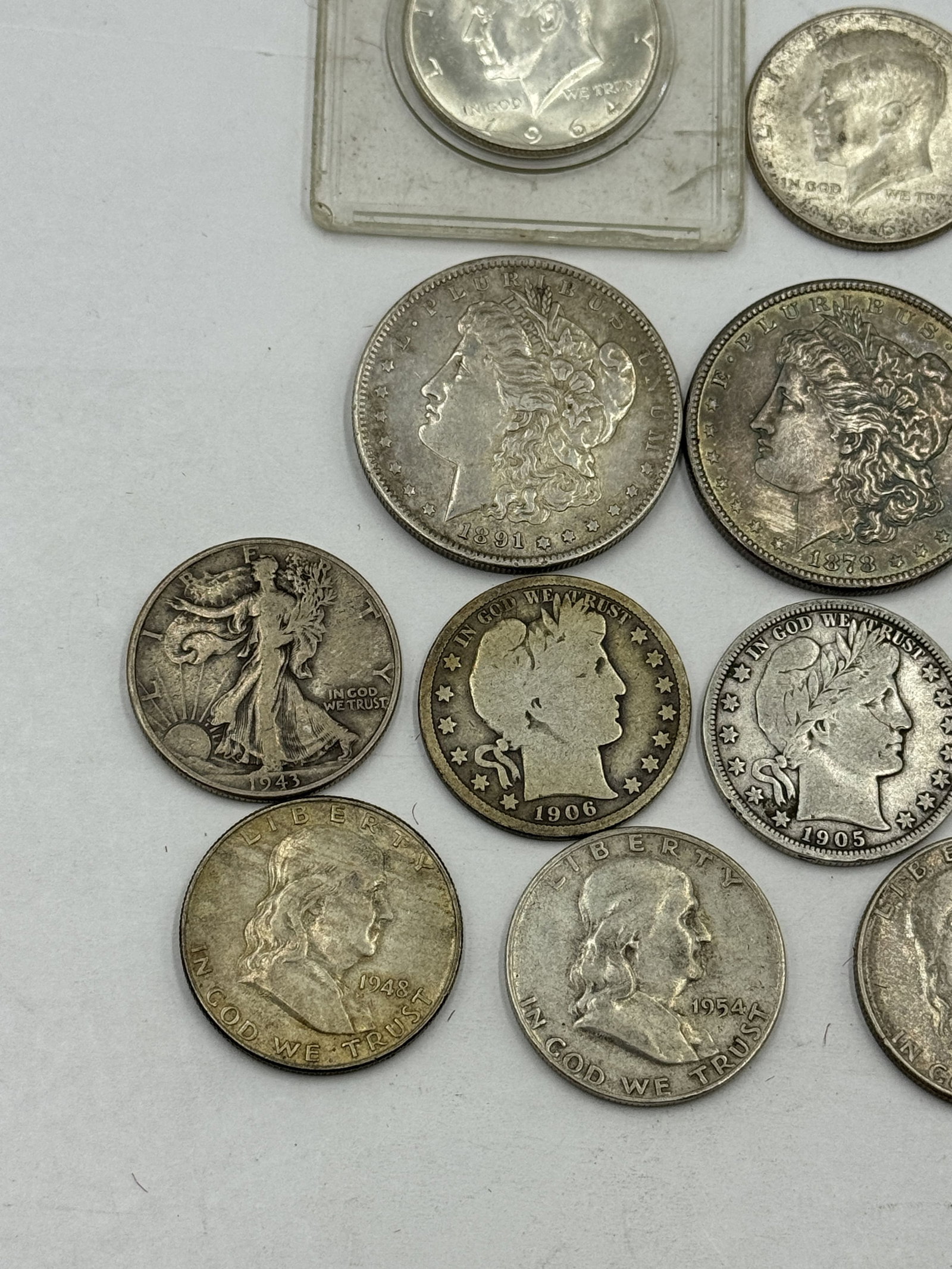 2 MORGAN DOLLARS AND 9 SILVER HALF DOLLARS 5.25 TROY OUNCES - 2