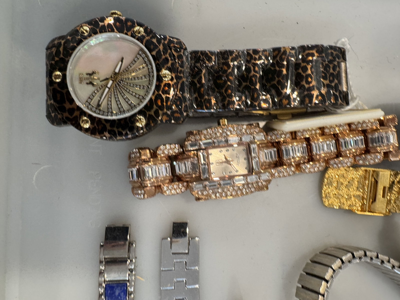 LARGE LOT FLASHY WRISTWATCHES - 3