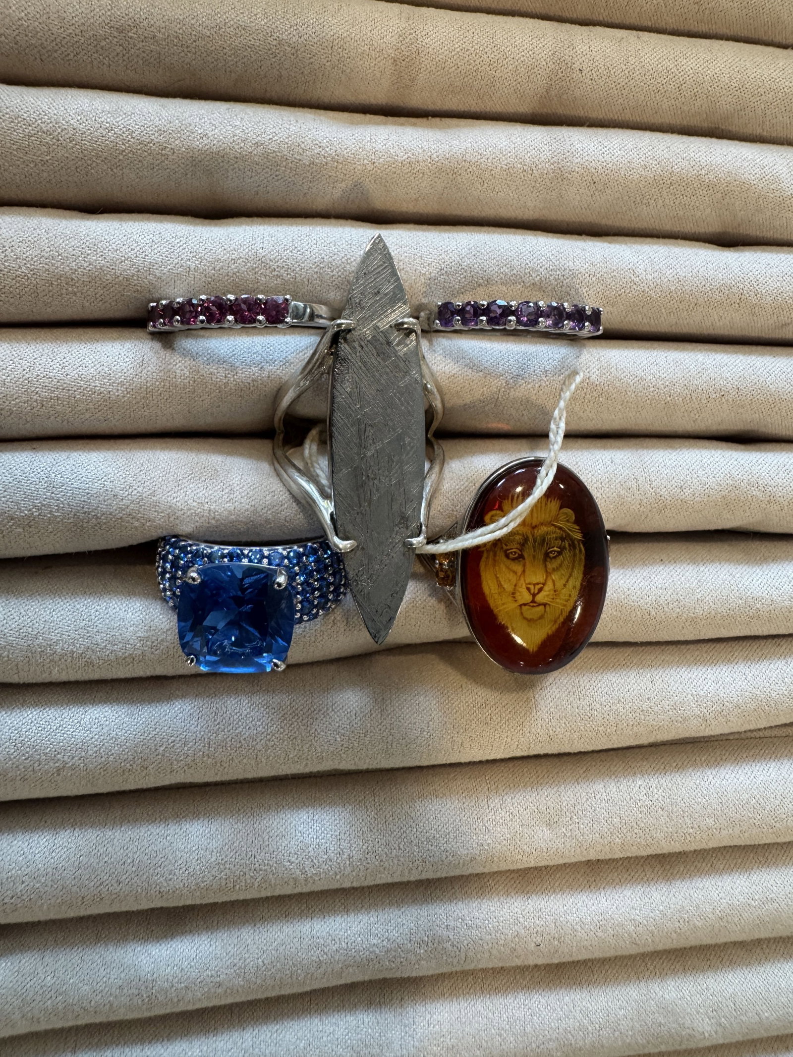 5 STERLING SILVER GEMSTONE RINGS: 5 STERLING SILVER GEMSTONE RINGS