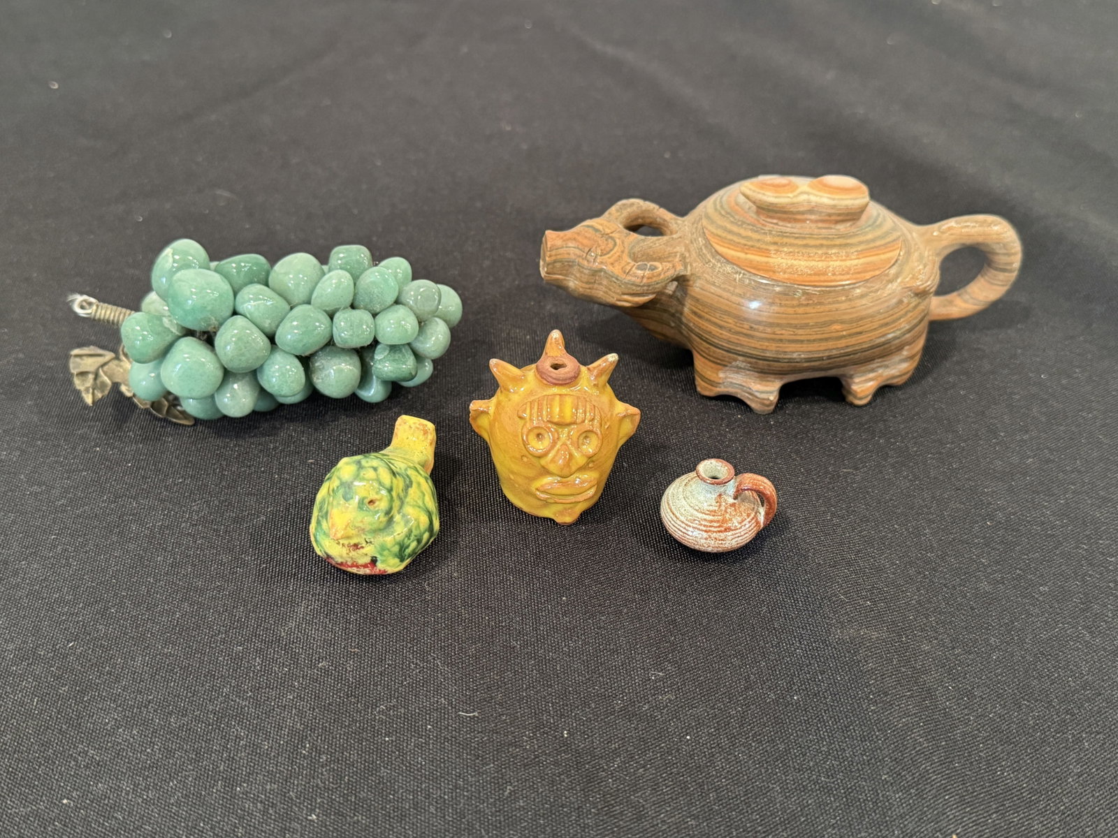 MINIATURES LOT INCLUDES JADE GRAPES, HARDSTONE WATER DRIPPER, NC HEAD JUG (1 of 9)