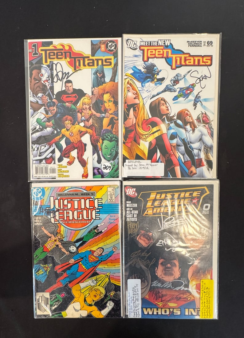 2 SIGNED TEEN TITANS AND 2 SIGNED JUSTICE LEAGUE COMIC BOOKS (1 of 6)