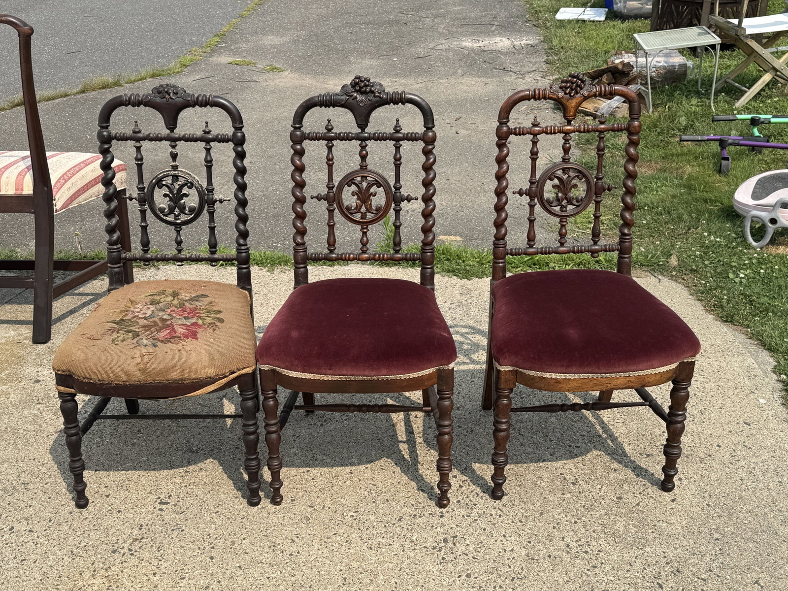 3 VICTORIAN WALNUT SIDE CHAIRS - 7