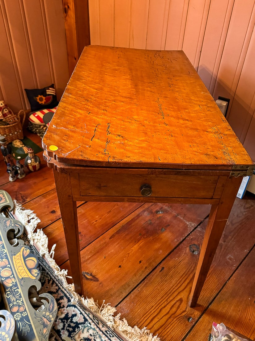 EXCEPTIONAL EARLY AMERICAN SOLID WOOD BIRDSEYE MAPLE CARD TABLE 39" 20" X 30" - 4