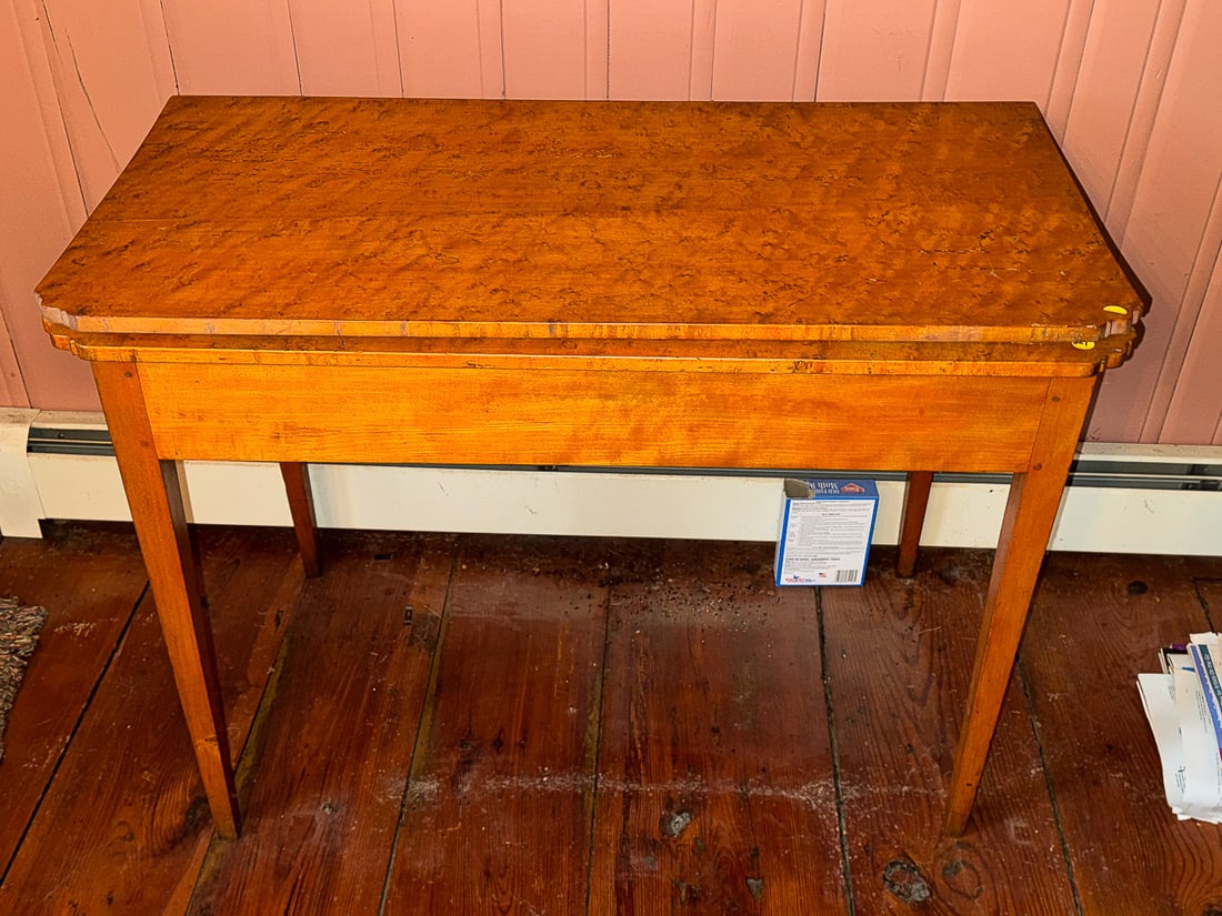 EXCEPTIONAL EARLY AMERICAN SOLID WOOD BIRDSEYE MAPLE CARD TABLE 39" 20" X 30" - 9