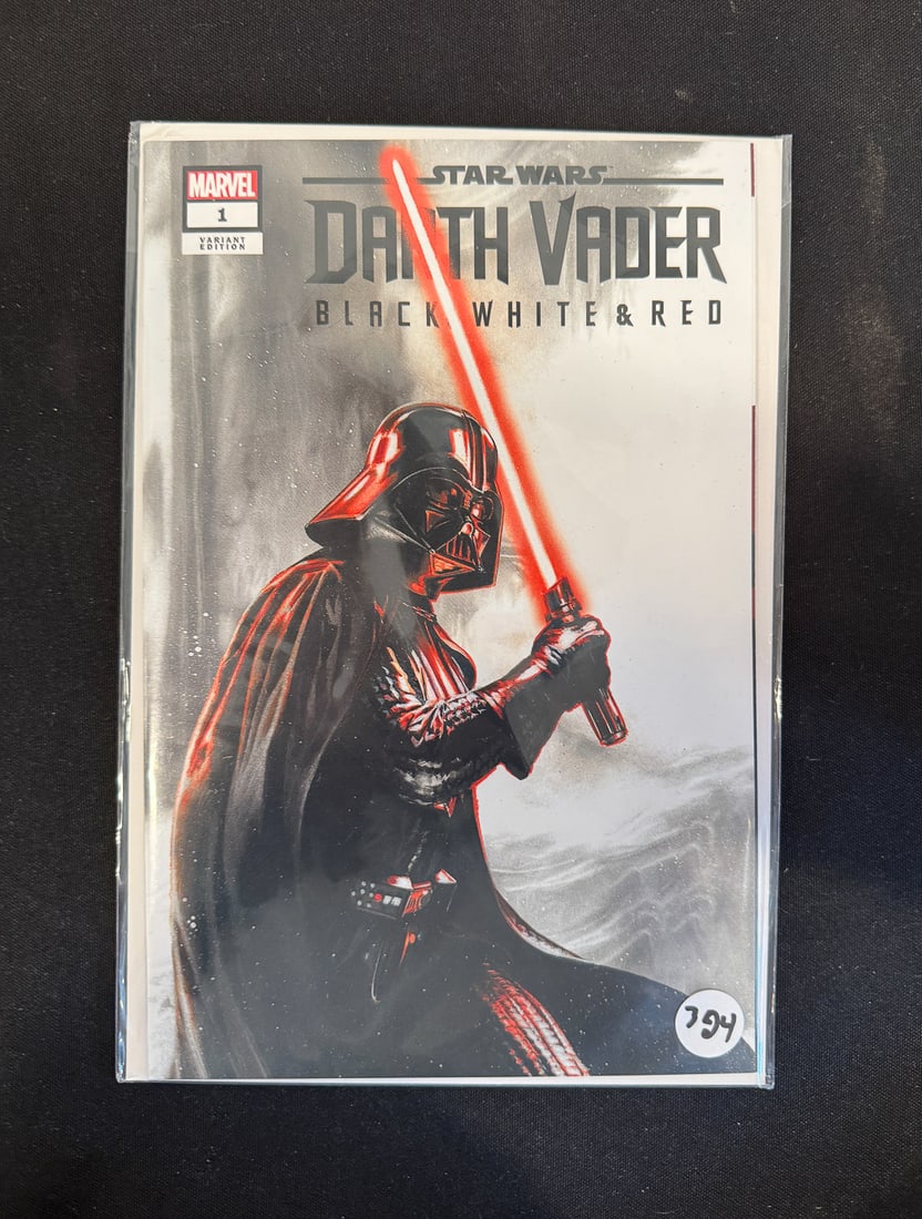 2 SIGNED STAR WARS COMIC BOOKS - 2