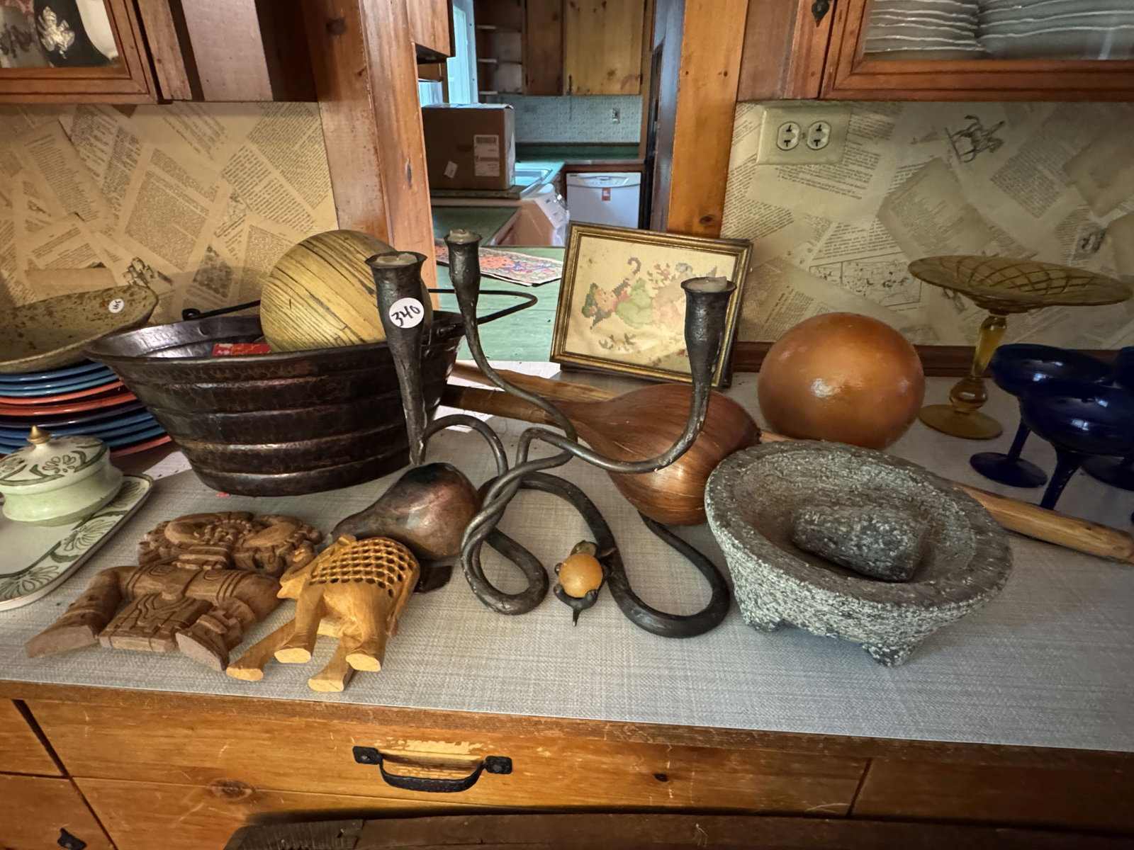 MISC. ANTIQUE/COLLECTIBLES LOT (1 of 2)