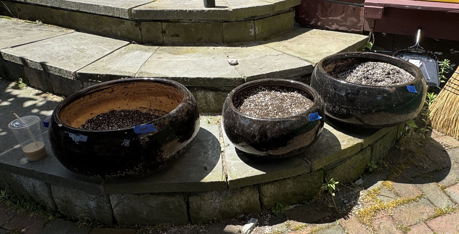 5 GARDEN POTS: MISC ITEMS THIS ITEM MUST BE PICKED UP ON OR BEFORE FRIDAY, AUGUST 7TH, 2026 AT 4 CENTER ST IN PROVINCETOWN, MA. PLEASE REACH OUT PRIOR TO BIDDING WITH ANY QUESTIONS.