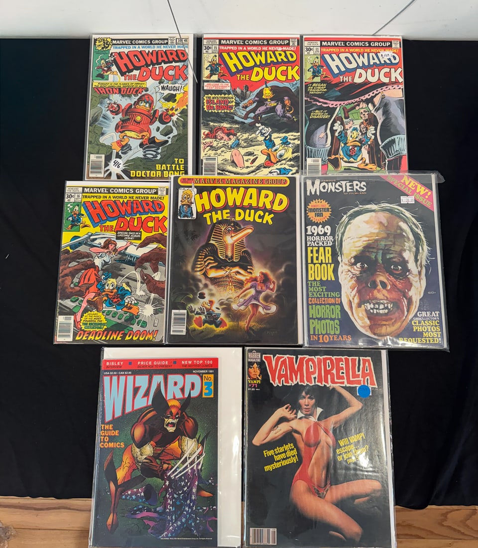COMIC BOOK LOT INCLUDES HOWARD THE DUCK, MONSTERS OF FILMLAND, ETC: COMIC BOOK LOT INCLUDES HOWARD THE DUCK, MONSTERS OF FILMLAND, ETC