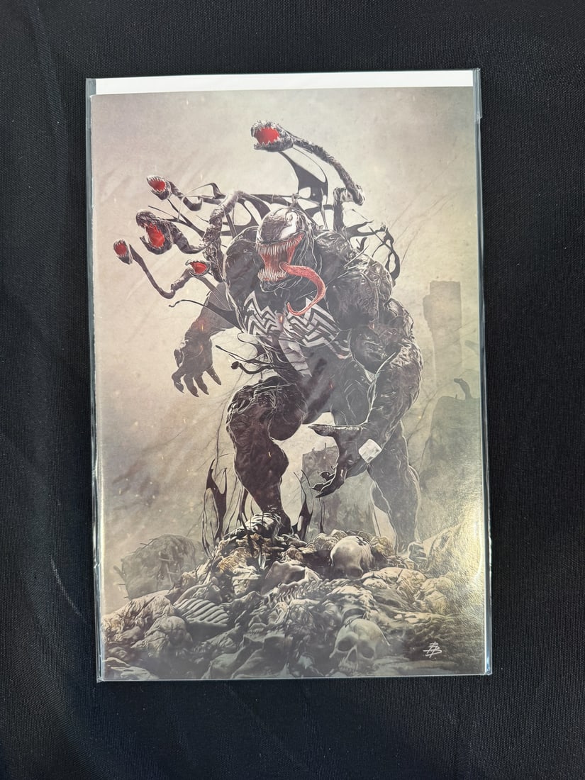 9 VENOM VIRGIN COMIC BOOKS - 4