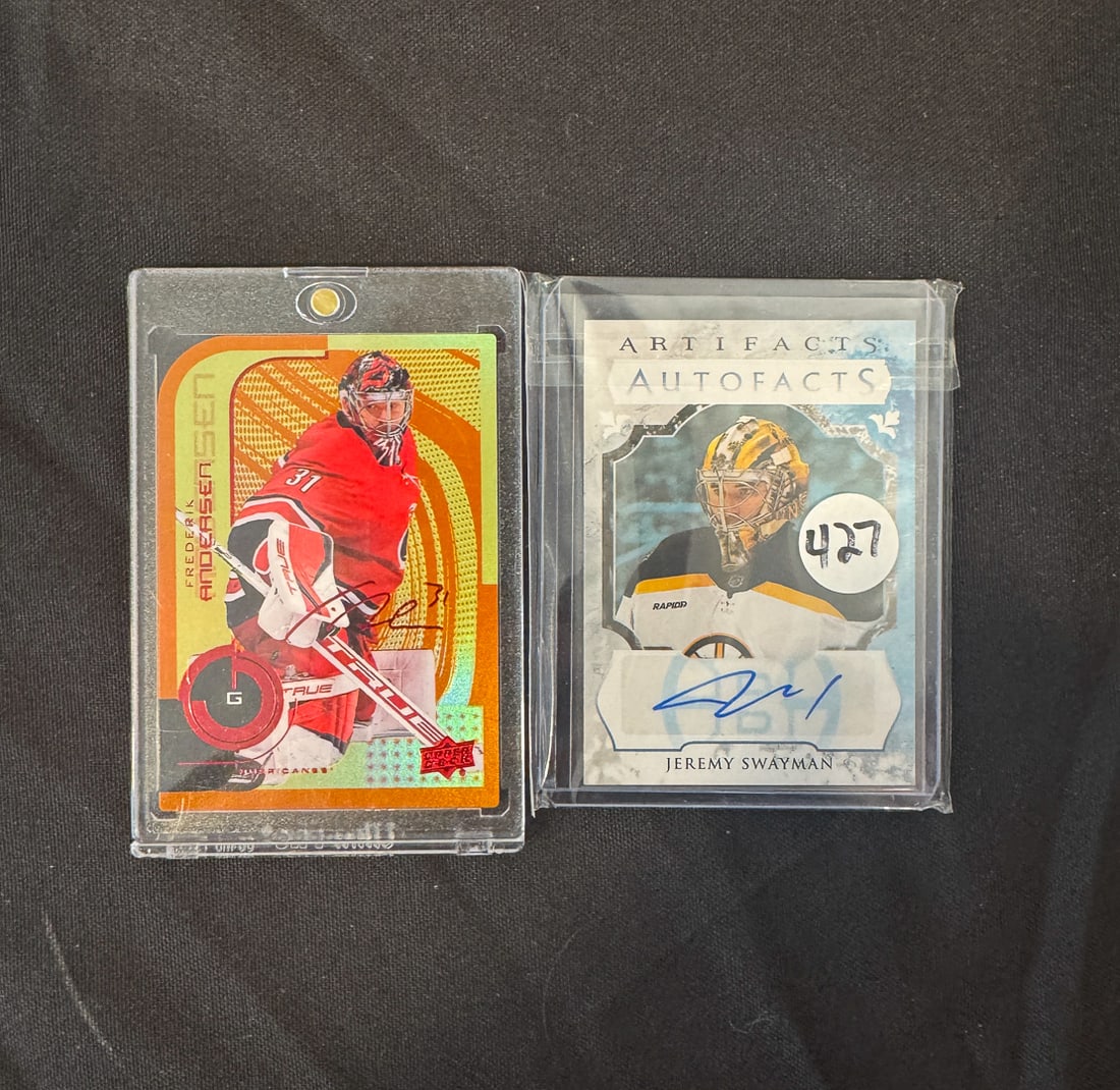 2 SIGNED HOCKEY CARDS: 2 SIGNED HOCKEY CARDS