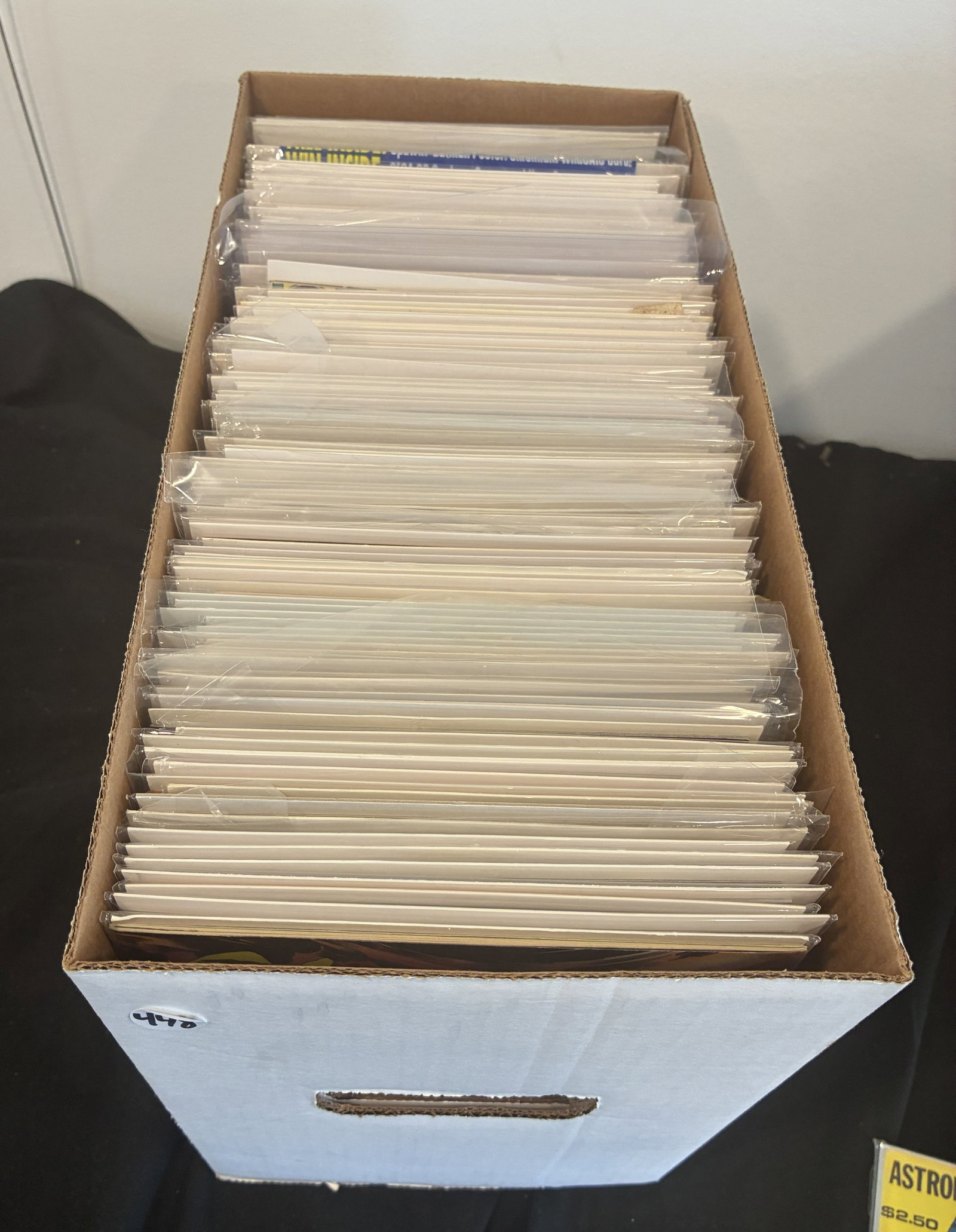 LARGE LOT OF ASSORTED COMIC BOOKS FROM VARIOUS PUBLISHERS AND TIMEFRAMES (1 of 2)