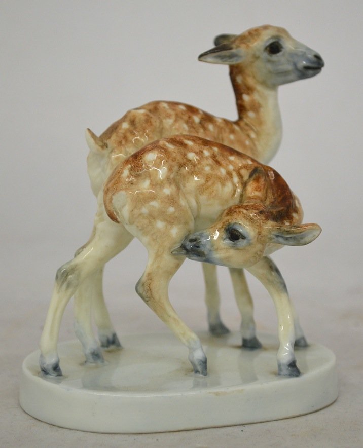 Royal Worcester ''Young Spotted Deer'' Figurine: Royal Worcester ''Young Spotted Deer'' Figurine, Modelled by Doris Lindnyr. 4 3/4'' high. Excellent condition.