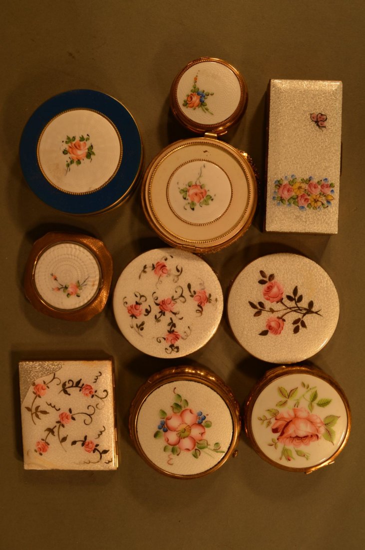 10 ENAMELED FLORAL COMPACTS: 10 ENAMELED FLORAL COMPACTS