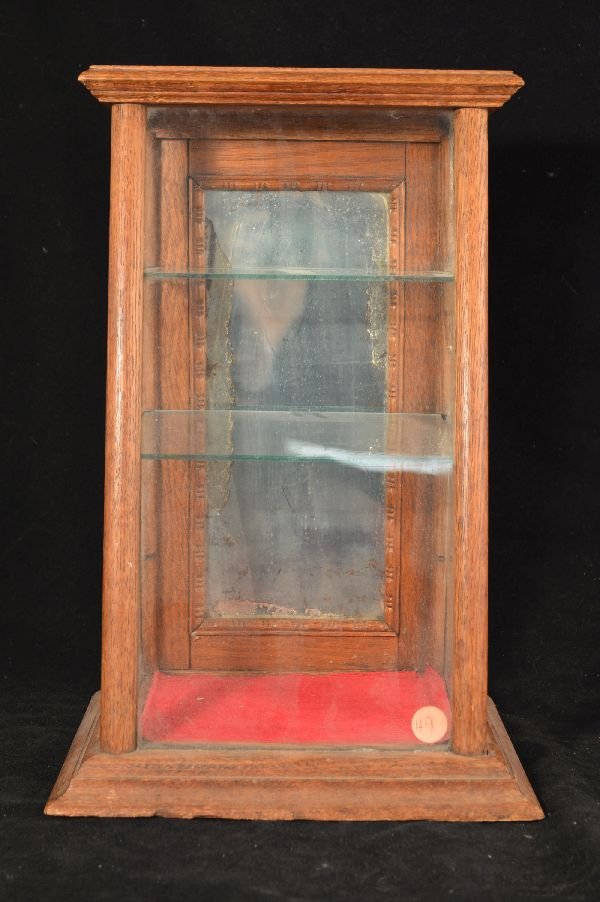 ANTIQUE SMALL OAK TABLETOP DISPLAY CABINET: ANTIQUE SMALL OAK TABLETOP DISPLAY CABINET 16"H