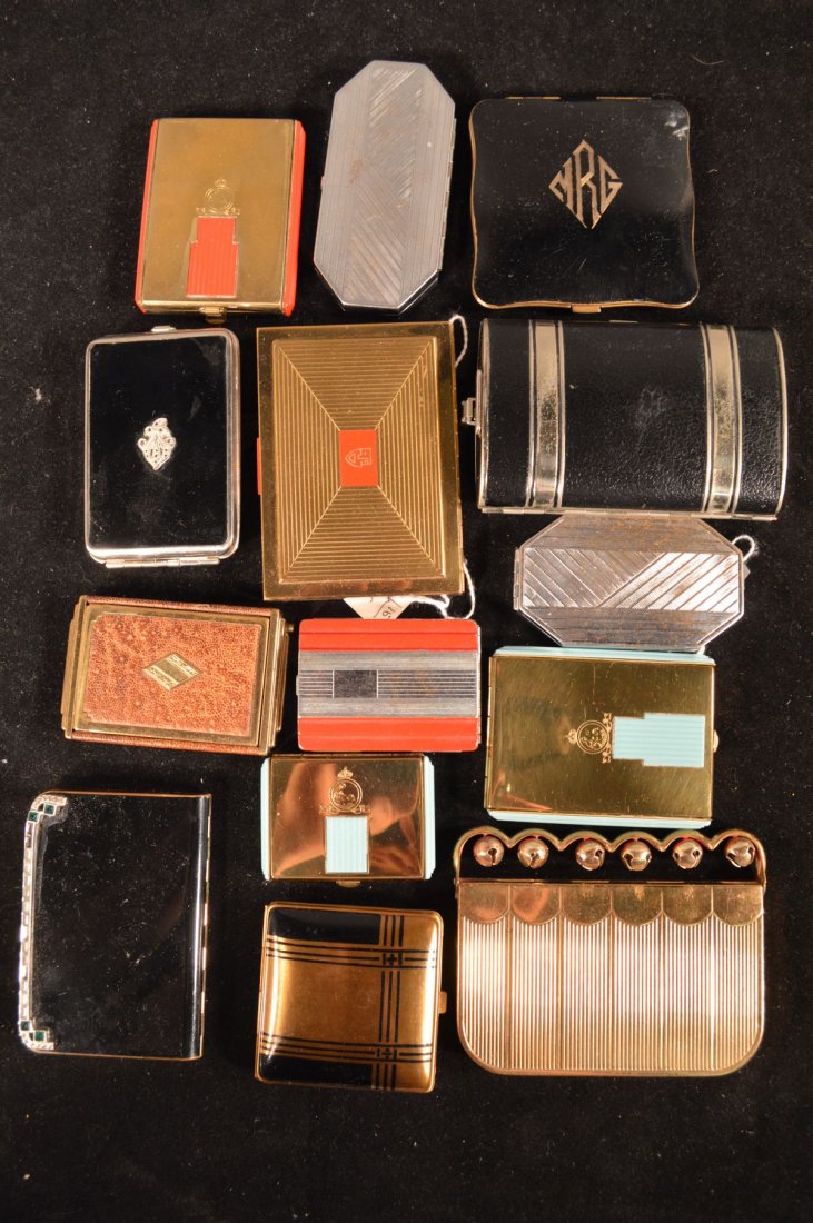 14 VINTAGE COMPACTS DECO ENAMELED: 14 VINTAGE COMPACTS DECO ENAMELED