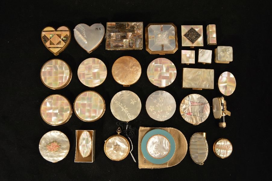 20 MOP COMPACTS: 20 MOP COMPACTS