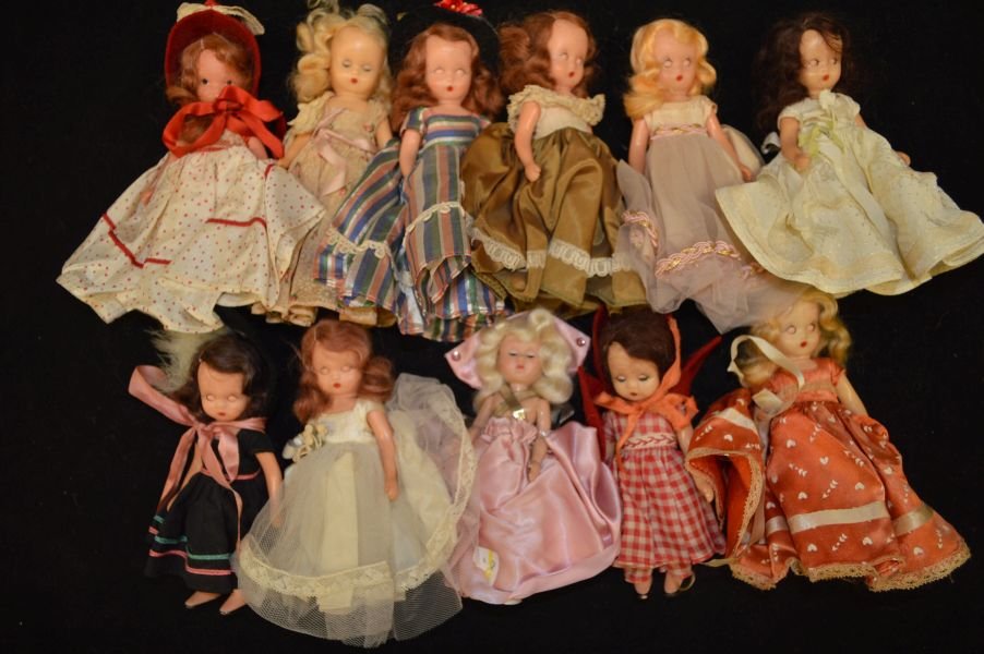 11 SLEEPY EYE NANCY ANN STORY BOOK DOLLS: 11 SLEEPY EYE NANCY ANN STORY BOOK DOLLS
