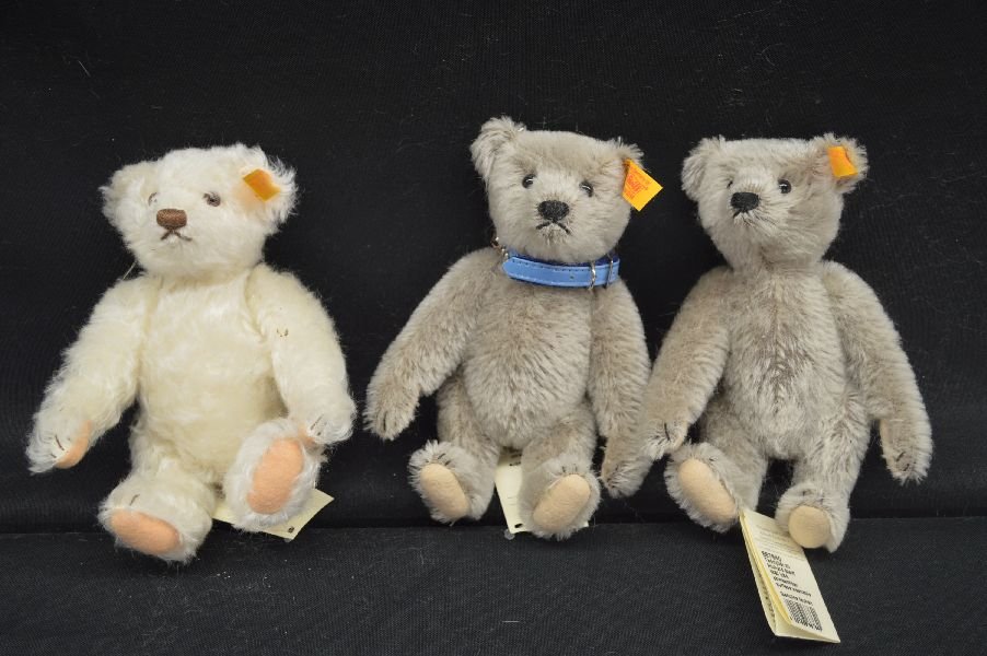 3 MIN STEIFF BEARS: 3 MIN STEIFF BEARS
