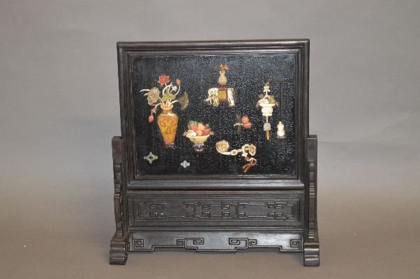 Chinese Lacquer Table Screen: Lacpuer table screen, china, 18th c. decorated with mounted shoushan stone, 18"