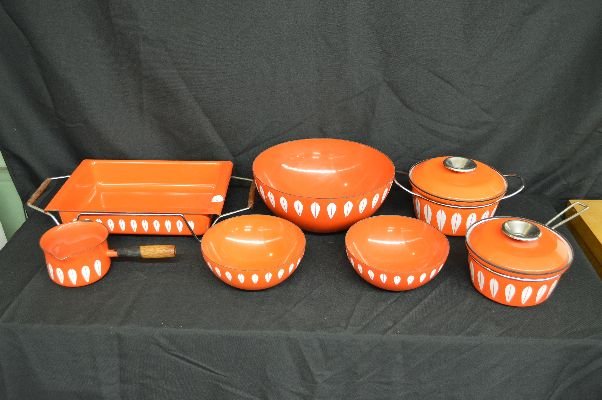 7 SIGNED ENAMEL KITCHENWARE KATHERINE HOLM: 7 SIGNED ENAMEL KITCHENWARE KATHERINE HOLMALL PIECES ARE IN EXCELLENT CONDITION EXCEPT THE SPOUTED POT WHICH HAS CHIPS TO THE RIM