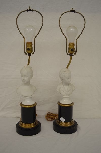 PAIR OF SPODE PORCELIAN BUST LAMPS: PAIR OF SPODE PORCELIAN BUST LAMPS