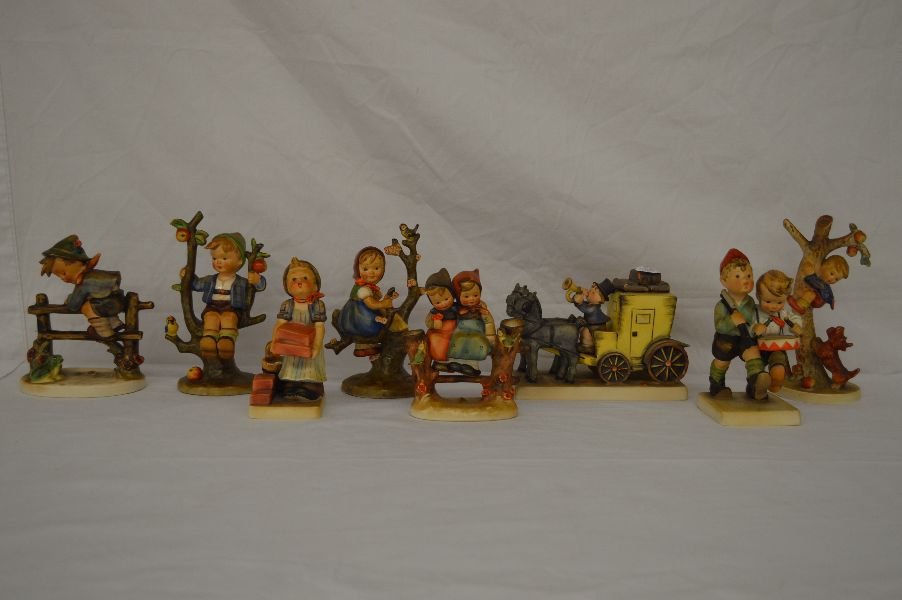 8 EARLIER HUMMELS WITH FULL BEE, CROWN BEE MARKS (1 of 2)