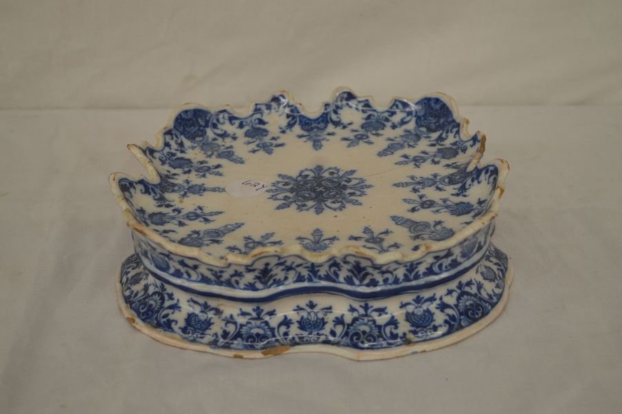 18TH CENTURY DELFT SWEETMEATS DISH 10" X 3" (1 of 3)