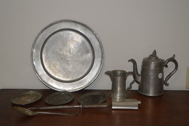 SMALL GROUPING OF EARLY PEWTER AND SILVER PLATE (1 of 4)