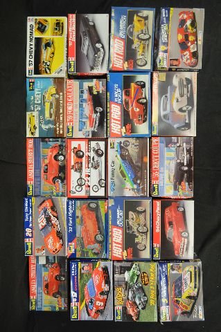 20 REVELL UNMADE MODEL HOT RODS/MUSCLE CARS MOSTLY: 20 REVELL UNMADE MODEL HOT RODS/MUSCLE CARS MOSTLY 80'S-90'S