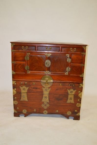 19TH CENTURY CHINESE CHIPPENDALE CHEST. 3 DRAWERS OVER (1 of 3)