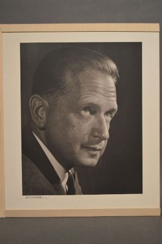 YOUSUF KARSH GELATIN SILVERPRINT PHOTOGRAPH OF DAG (1 of 5)