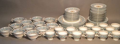 SERVICE FOR 12 WEDGWOOD TURQUOISE FLORENTINE CHINA (79 (1 of 7)