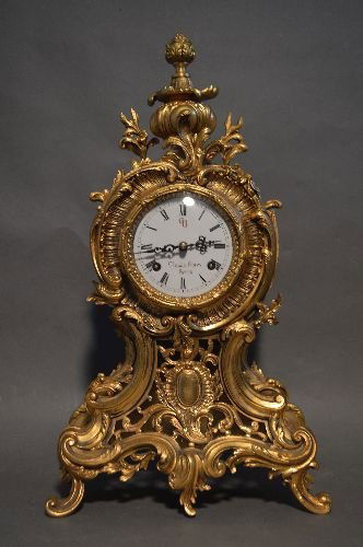 FRENCH DORE BRONZE ROCOCCO MANTLE CLOCK WITH ENAMELED (1 of 6)