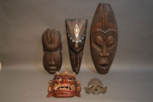 5 AFRICAN AND ASIAN MASKS (1 of 5)