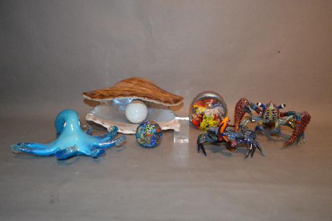 A JOSH SIMPSON WORLD AND 5 PIECES ANTIQUE DYNASTY GLASS;: A JOSH SIMPSON WORLD AND 5 PIECES ANTIQUE DYNASTY GLASS; 10" AND SMALLER