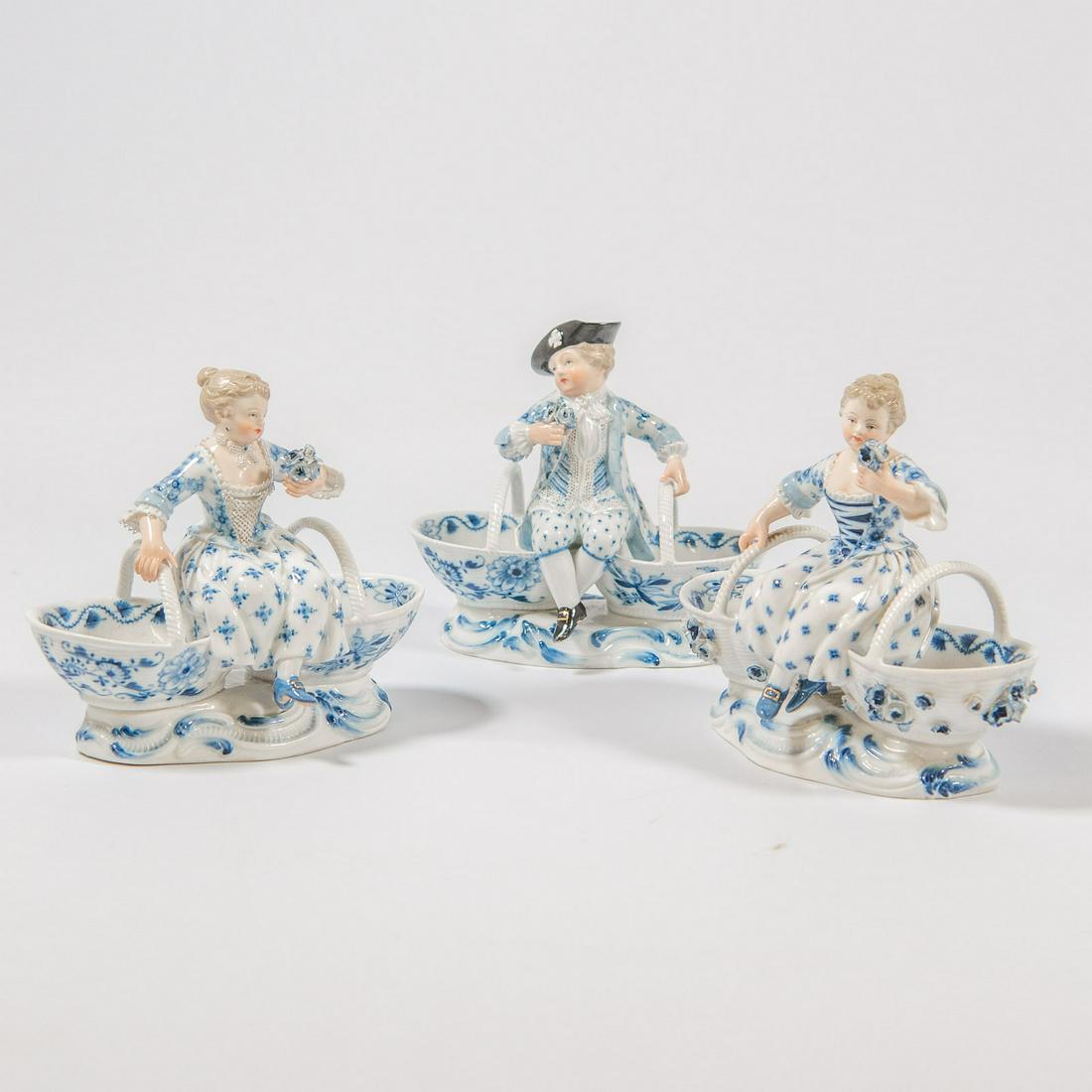 Set of 3 Meissen Peper and Salt dishes, decorated with (1 of 10)