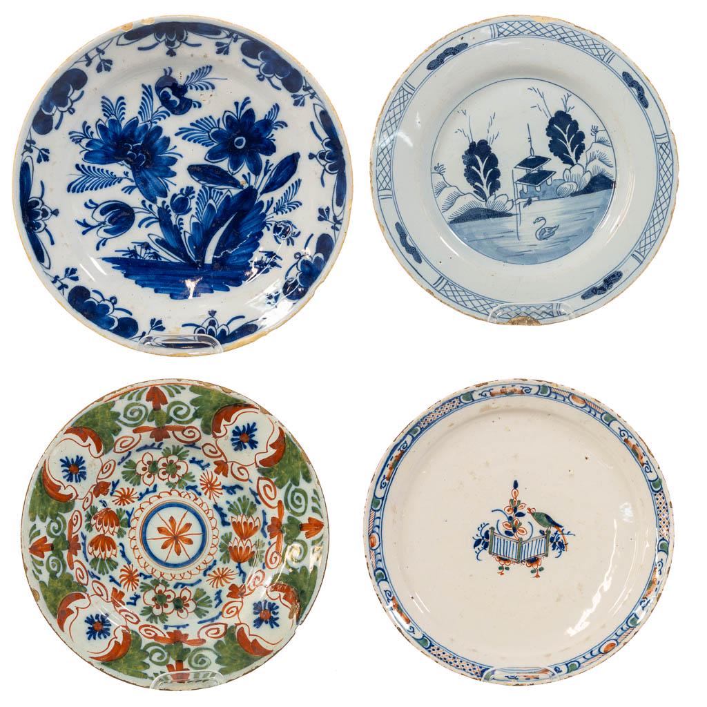 An assembled collection of 4 antique plates. (1 of 20)