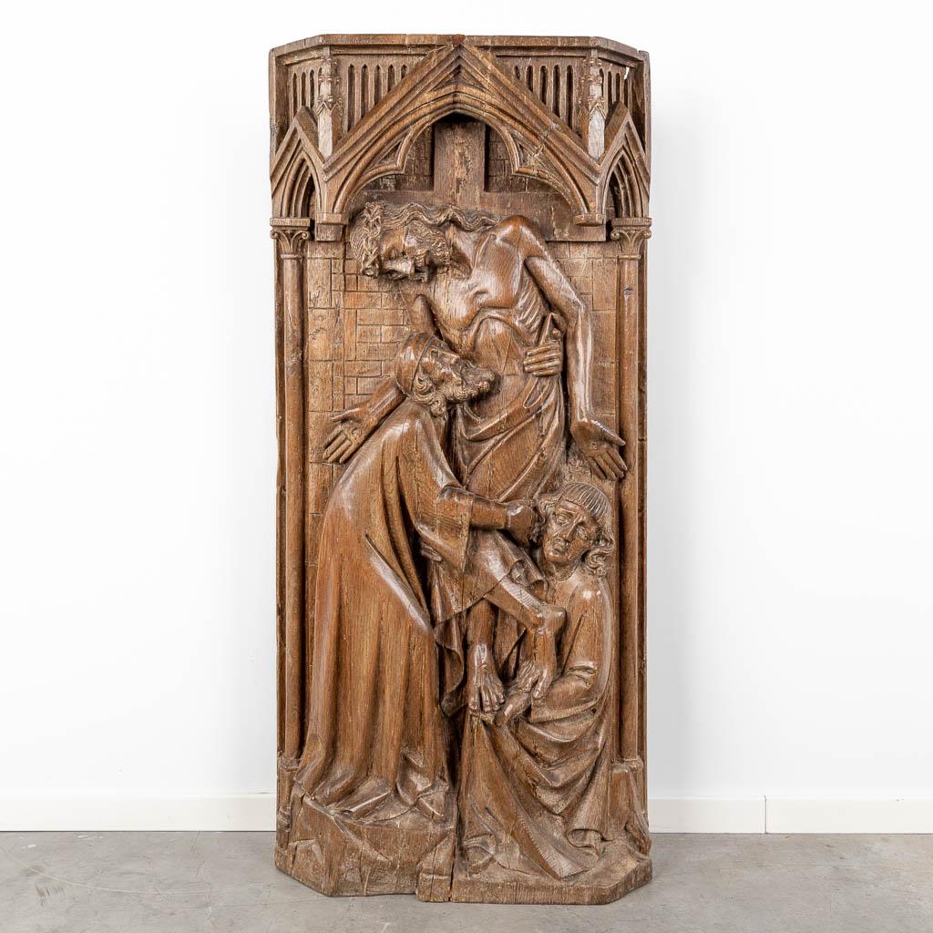 An antique wood sculpture 'The Decent from the cross', Oak, 18th C.  (W:65 x H:143 cm) (1 of 12)