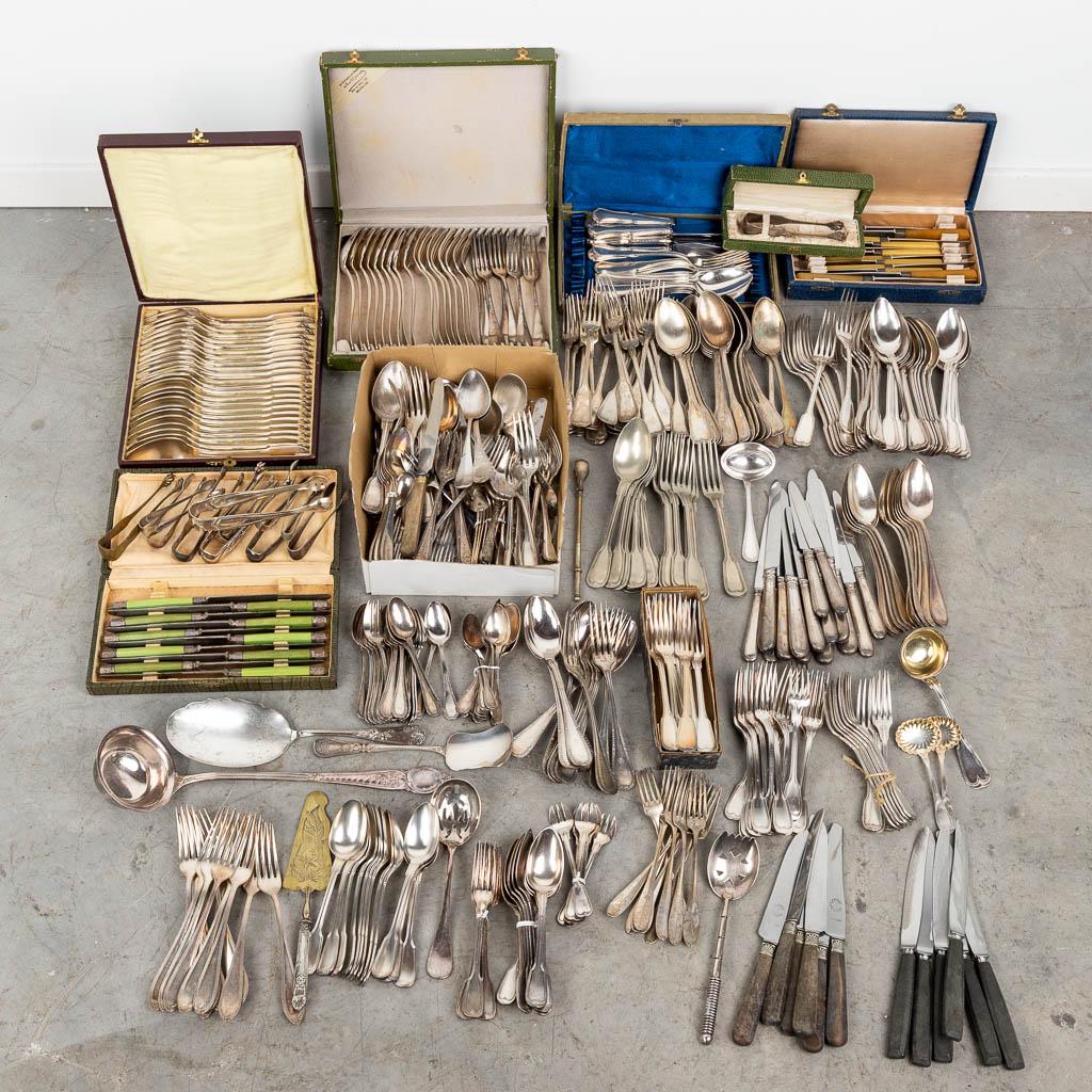 A large collection of silver-plated cutlery and objects. (1 of 7)