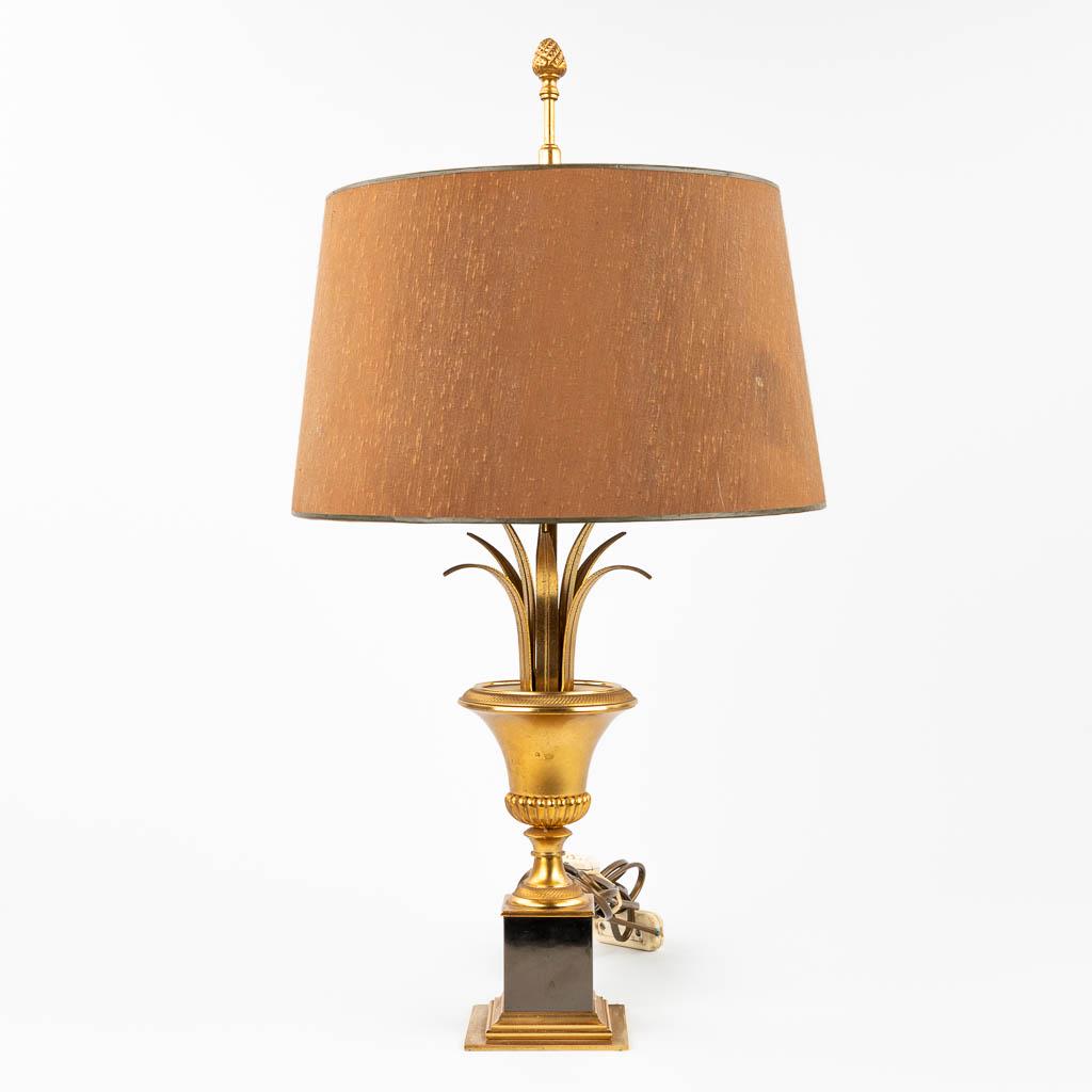 A table lamp made of brass and bronze in Hollywood Regency style.  (H:56 cm) (1 of 10)