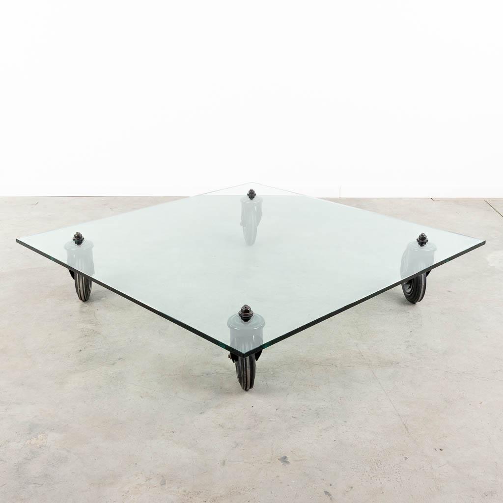 Gae AULENTI (1927-2012) 'Con Ruote Tavolo' a glass coffee table on wheels. (L:120 x W:120 x H:28 cm) (1 of 7)