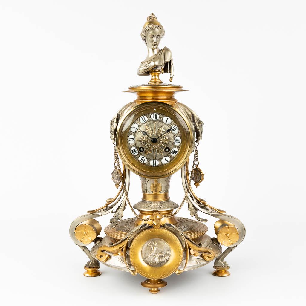A mantle clock made of bronze in Louis XVI style. Circa 1900. (L: 23 x W: 29 x H: 42 cm) (1 of 14)