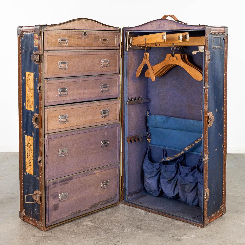 An antique Steamer Trunk 'Innovation'. (L: 50 x W: 59 x H: 115 cm) (1 of 16)