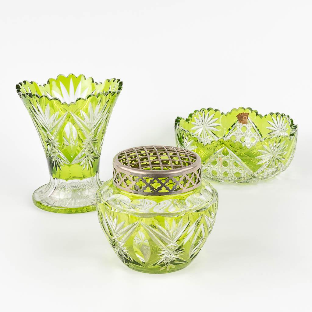 Val Saint Lambert, a collection of 3 items made of green cut crystal. 20th century. (H: 18 x D: 16 (1 of 20)