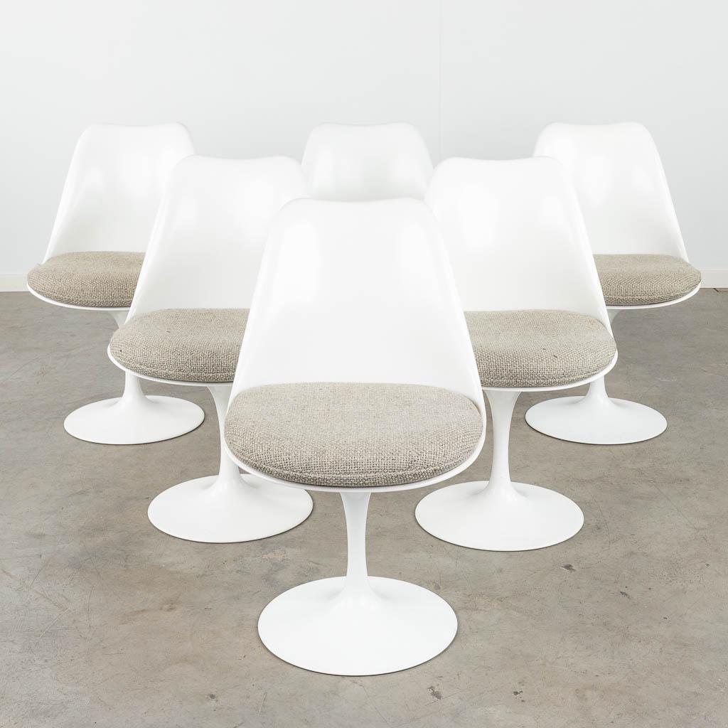 Eero SAARINEN (1910-1961) for Knoll, 6 dining room chairs. (L:55 x W:50 x H:81 cm) (1 of 15)