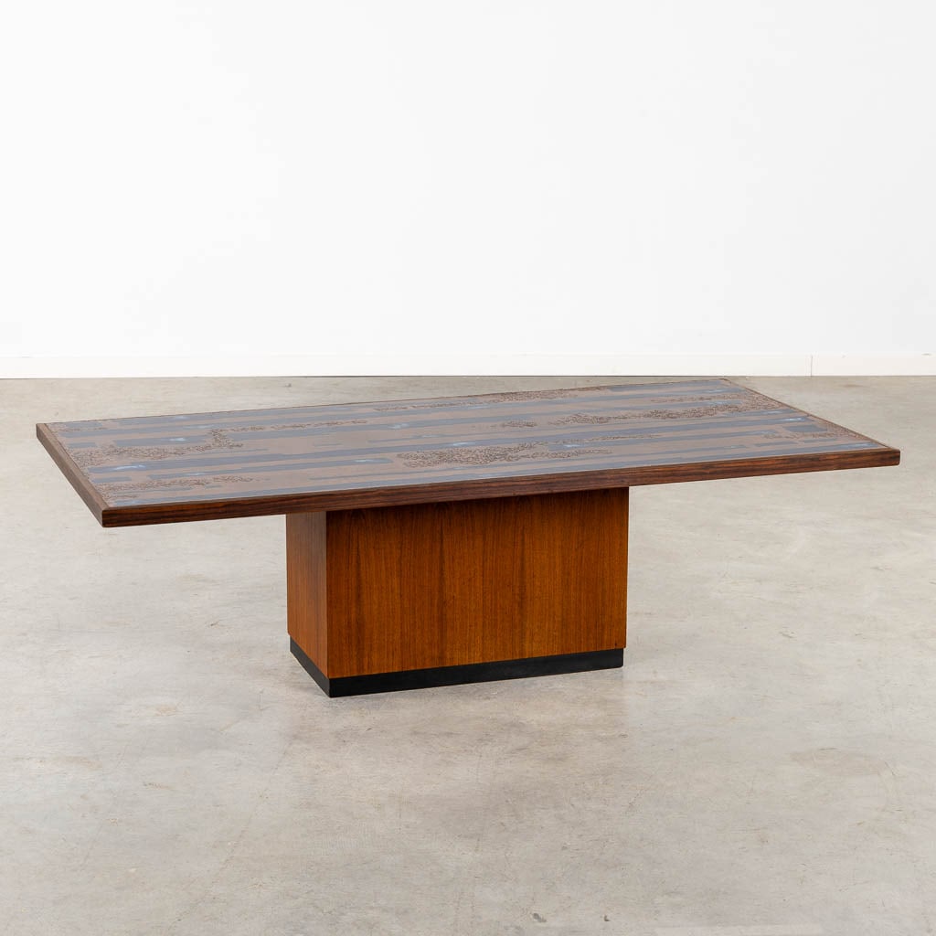 Heinz LILIENTHAL (1927-2006) 'Coffee Table' . (L:75 x W:150 x H:45 cm): Heinz LILIENTHAL (1927-2006) 'Coffee Table' Copper inlaid with enamel. Finished with rosewood veneer.