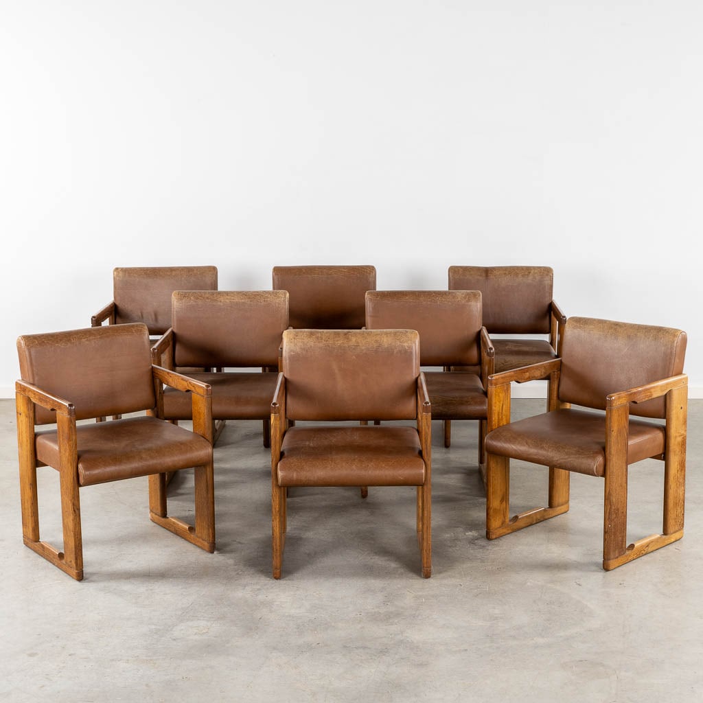 Afra & Tobia SCARPA (XX-XXI)(attr.) 8 Chairs, wood and leather. (L:58 x W:54 x H:80 cm) (1 of 11)
