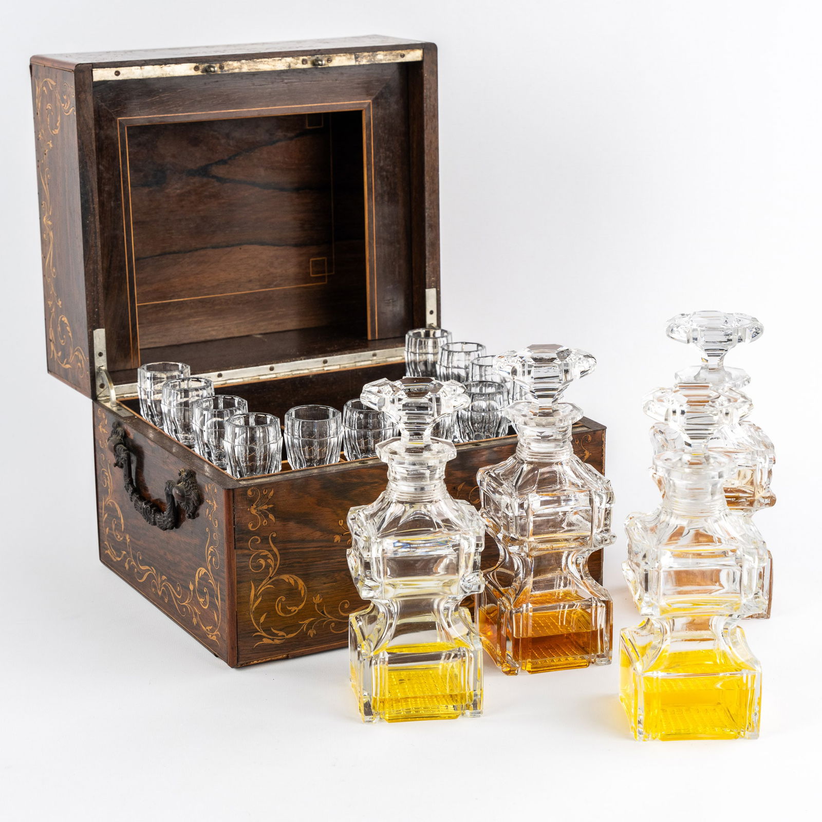 An antique 'Cave-?†-Liqueur' Liquor box, Marquetry inlay and crystal. 19th C. (1 of 18)