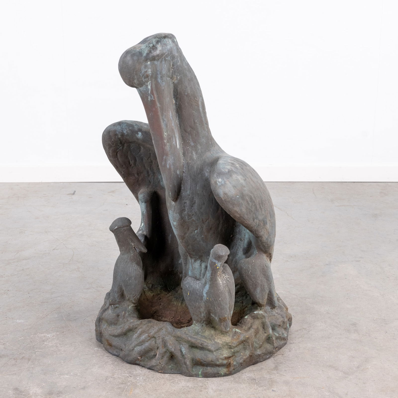 An exceptional bronze statue 'Pelican with Chicks', patinated bronze. Gothic Revival. Circa 1900. (1 of 9)