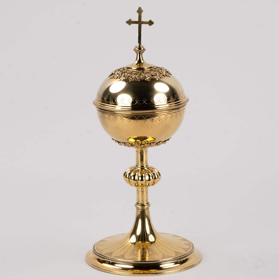 Bourdon, Ghent, a ciboria, Gothic Revival. 800/1000. 519g.: Bourdon, Ghent, a ciboria, Gothic Revival. 800/1000. 519g. Marked Bourdon. Marked 800/1000. Maker's mark for Bourdon (Stuyck 3142) Total gross weight: 519g.